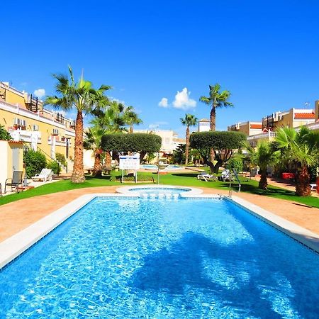 Casa La Zenia Elite Townhouse With Shared Pool And 10 Minutes Walk To Beach Orihuela Exterior foto