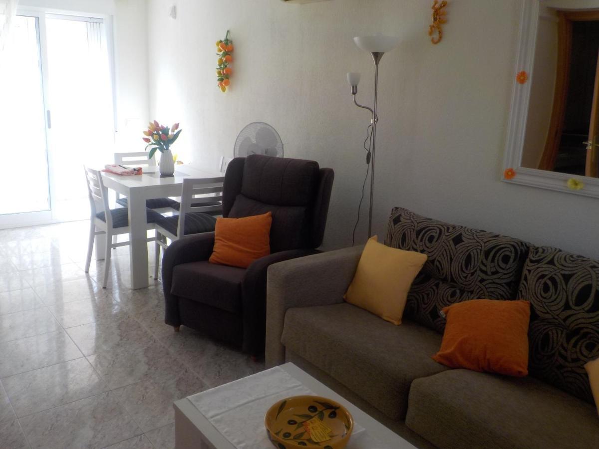 Casa La Zenia Elite Townhouse With Shared Pool And 10 Minutes Walk To Beach Orihuela Exterior foto