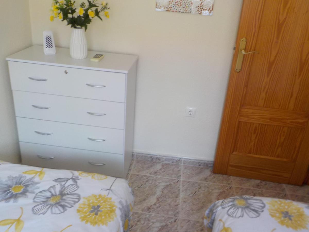 Casa La Zenia Elite Townhouse With Shared Pool And 10 Minutes Walk To Beach Orihuela Exterior foto